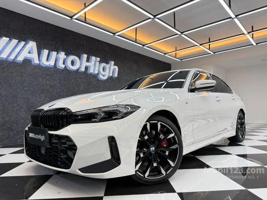 2025 BMW 330i M Sport Pro Sedan