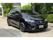 2016 Honda JAZZ 1.5 (ปี 14-22) V+ Hatchback