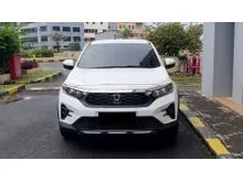 2022 Honda WR-V 1.5 E SUV putih matic km 15 ribuan