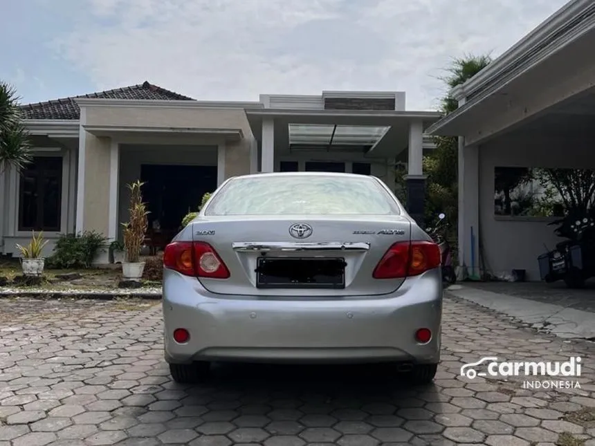 2010 Toyota Corolla Altis V Sedan