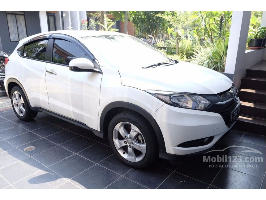 Jual Mobil  Honda  HR V 2019 E 1 5 di Banten Automatic SUV  