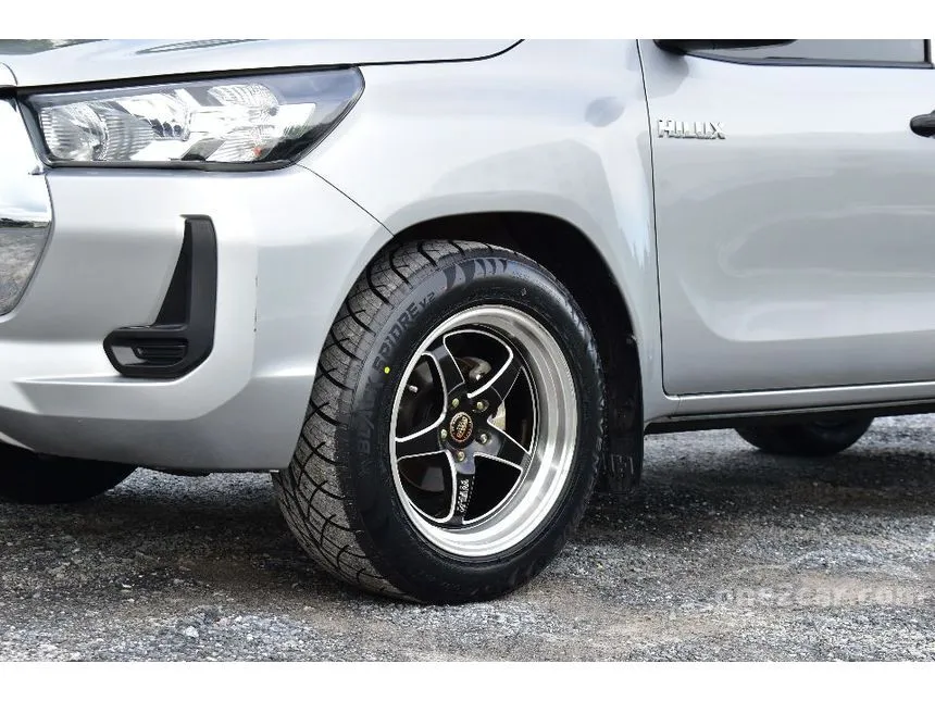 2022 Toyota HILUX REVO Z Edition Entry Smart Cab Pickup