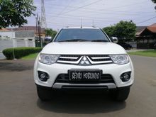 Mitsubishi Pajero Sport Exceed Diesel 2.5 Tahun 2014 Kualitas Terbaik Like New