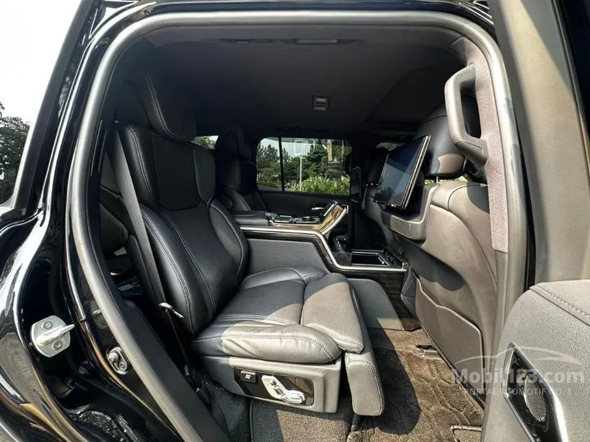 2025 Toyota Land Cruiser 300 VX-R (Premium Colour) SUV