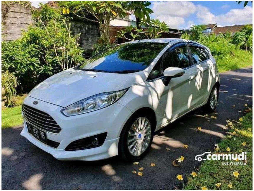  Ford  Fiesta  Bekas Bali 2011 Kereta oke