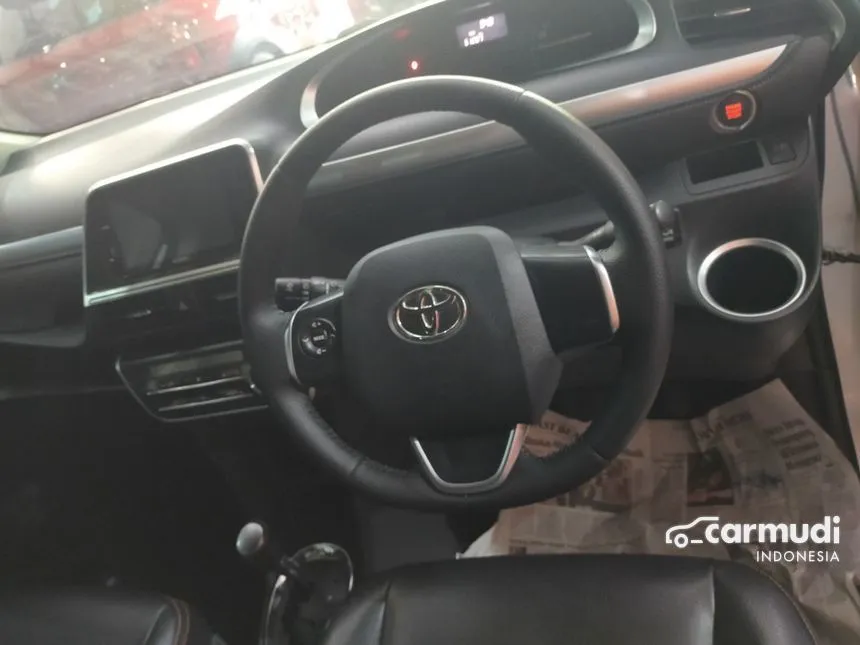 2017 Toyota Sienta V MPV