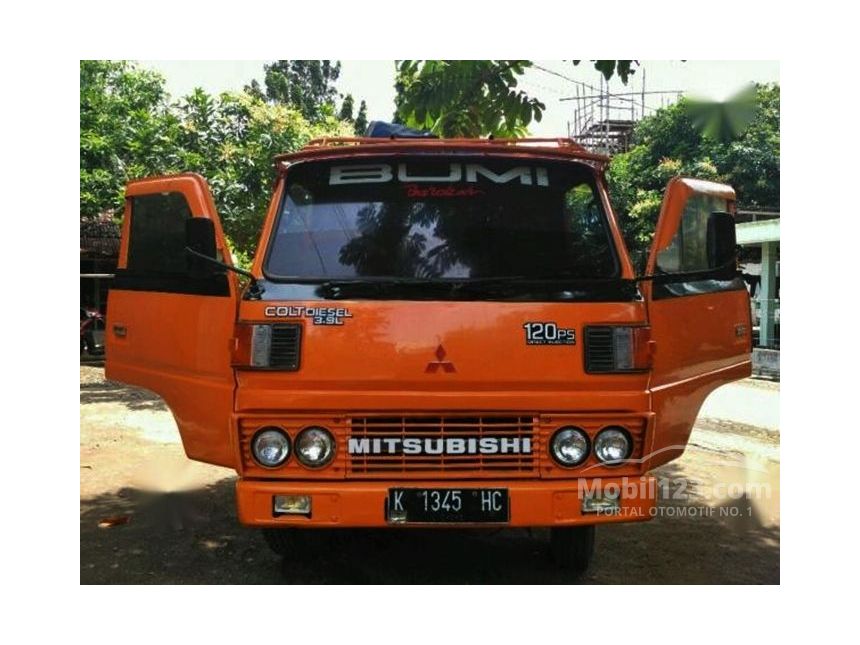 1992 Mitsubishi Colt Trucks