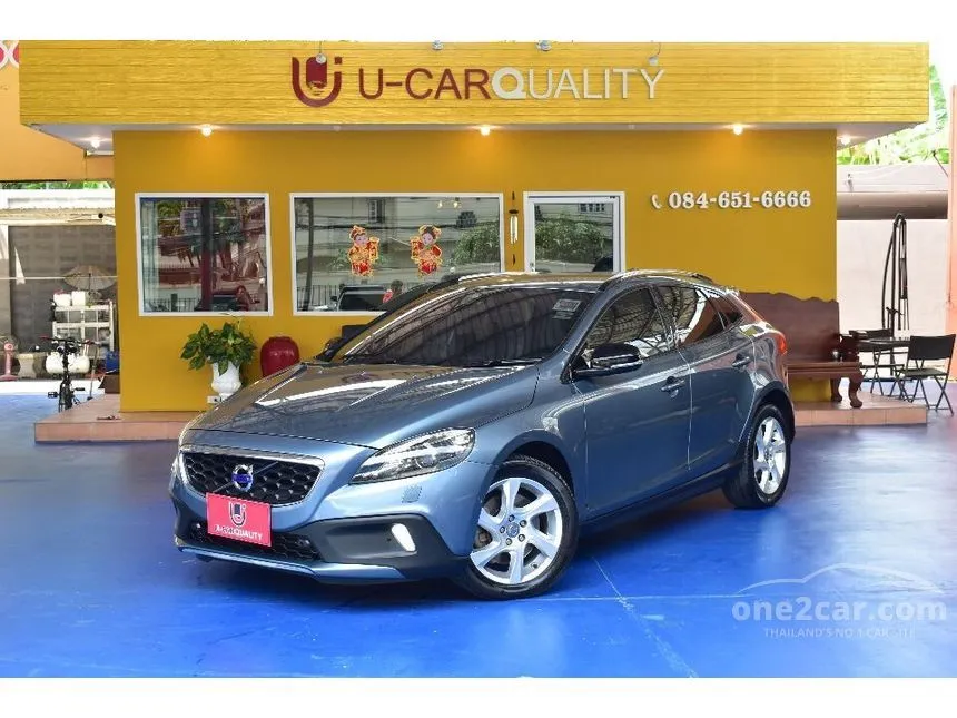 2015 Volvo V40 T5 R-Limited Wagon