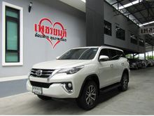 2015 Toyota Fortuner 2.8 (ปี 15-18) V Wagon AT