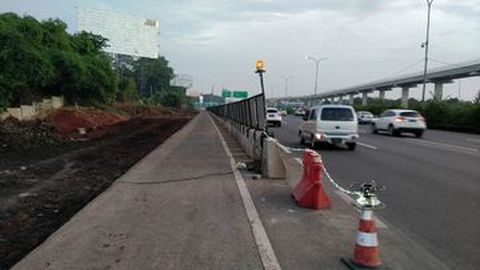Ini Penyebab Bahu Jalan di  Tol Jagorawi Sempit