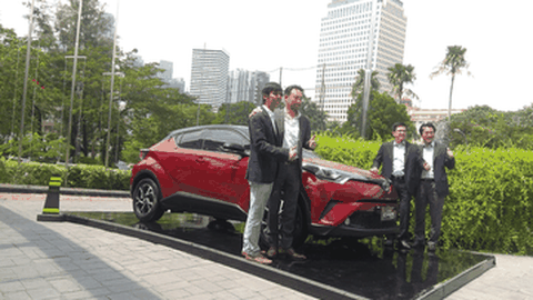 Toyota C-HR Hybrid Lebih Irit BBM 62 Persen daripada Versi Mesin Bensinnya