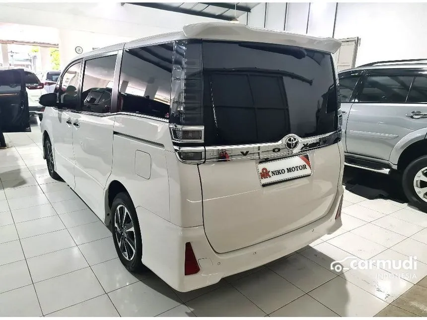 2018 Toyota Voxy MPV