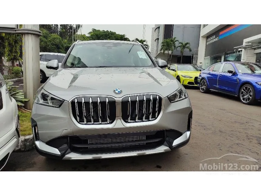 Jual Mobil BMW X1 2023 sDrive18i Dynamic 1.5 di DKI Jakarta Automatic SUV Silver Rp 985.000.000
