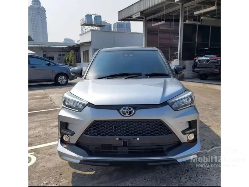 Jual Mobil Toyota Raize 2024 GR Sport 1.0 di DKI Jakarta Automatic Wagon Silver Rp 220.000.000