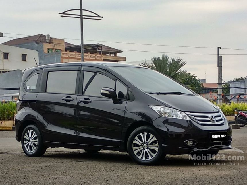 honda freed e 2015