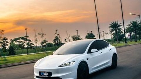 Luhut: Elon Musk Pertimbangkan Tawaran Bikin Pabrik Baterai Mobil Listrik di Indonesia