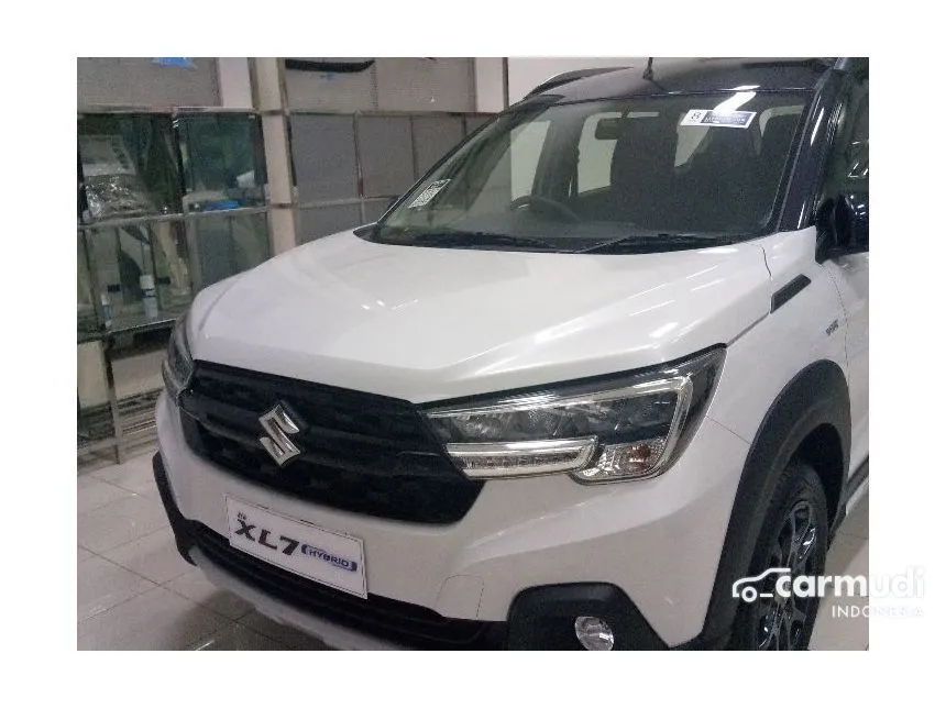 2025 Suzuki XL7 Alpha Hybrid SUV