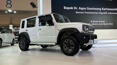 Suzuki Jimny 5-Door White Rhino Edition Resmi Meluncur di GJAW 2024