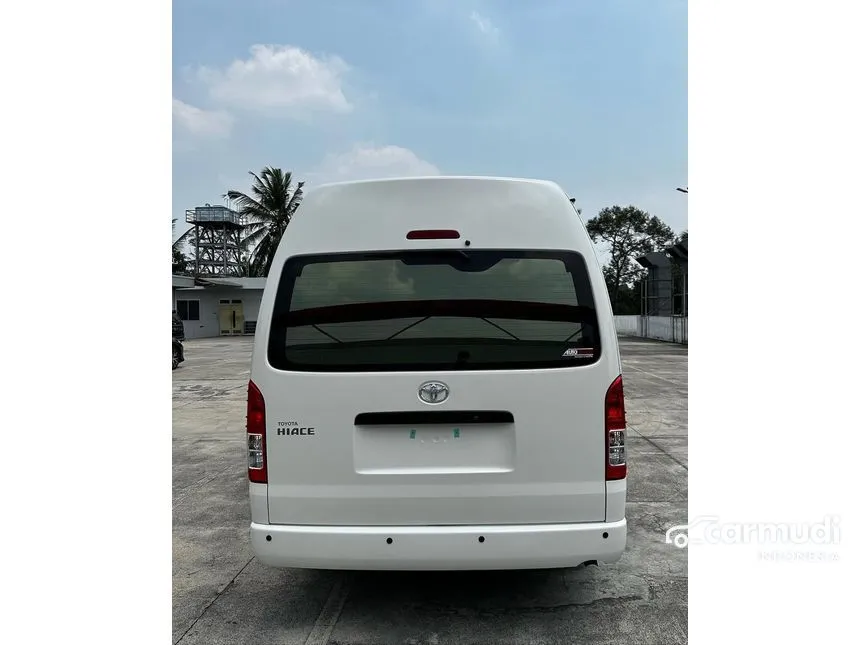 2025 Toyota Hiace Commuter Van