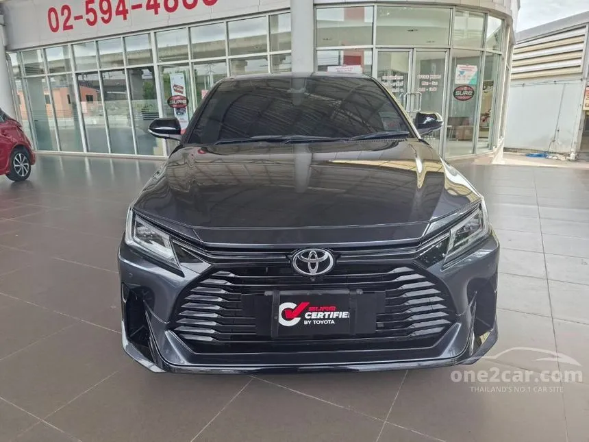 2022 Toyota Yaris Ativ Premium Luxury Sedan