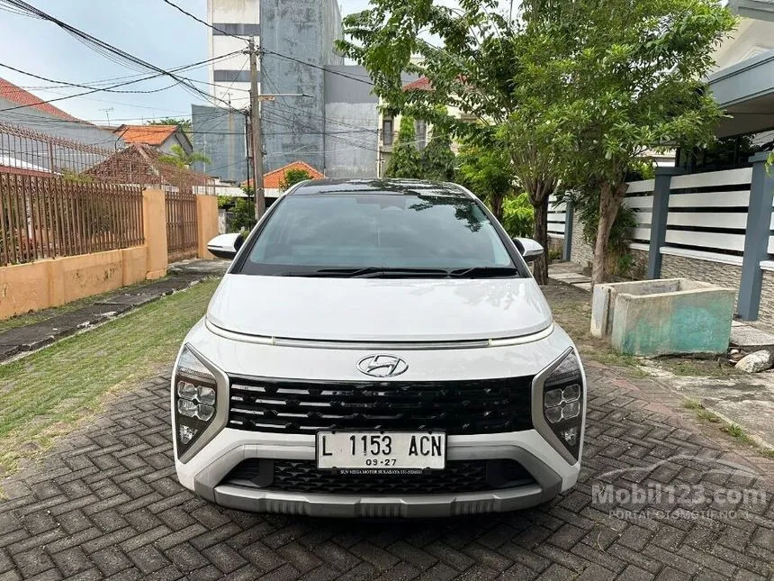 Jual Mobil Hyundai Stargazer 2022 Prime 1.5 di Jawa Timur Automatic Wagon Putih Rp 248.000.000