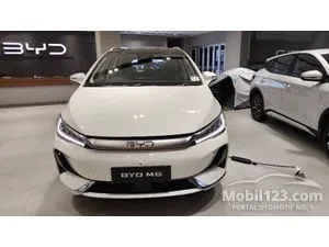 2025 BYD M6 Standard 7-seaters MPV