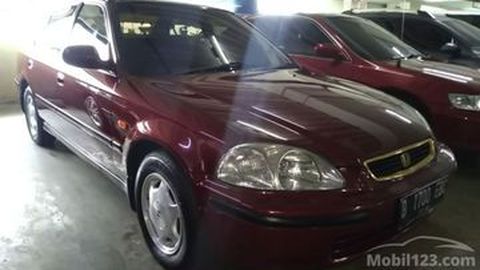 Simak Kelebihan dan Kekurangan Honda Civic Ferio