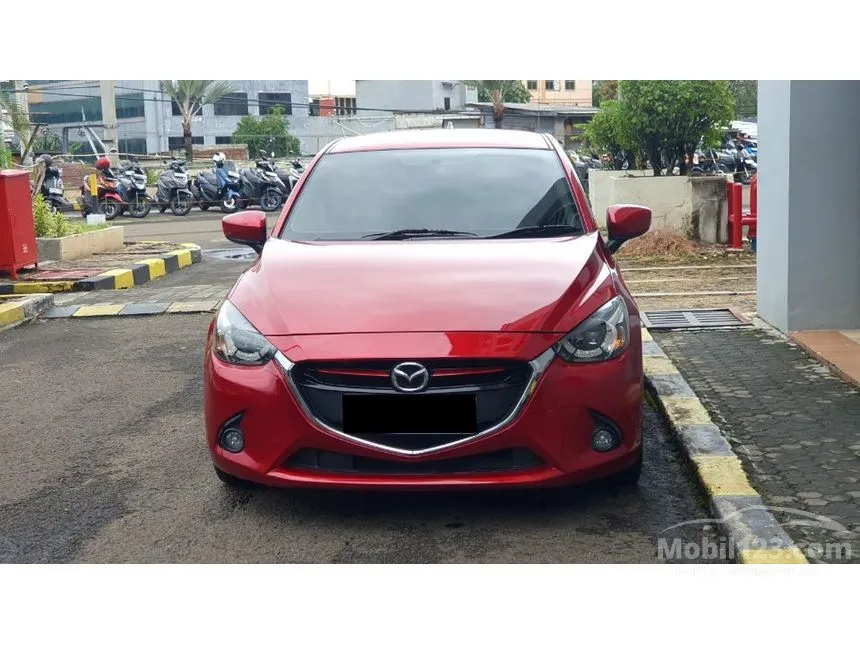 2015 Mazda 2 R Hatchback