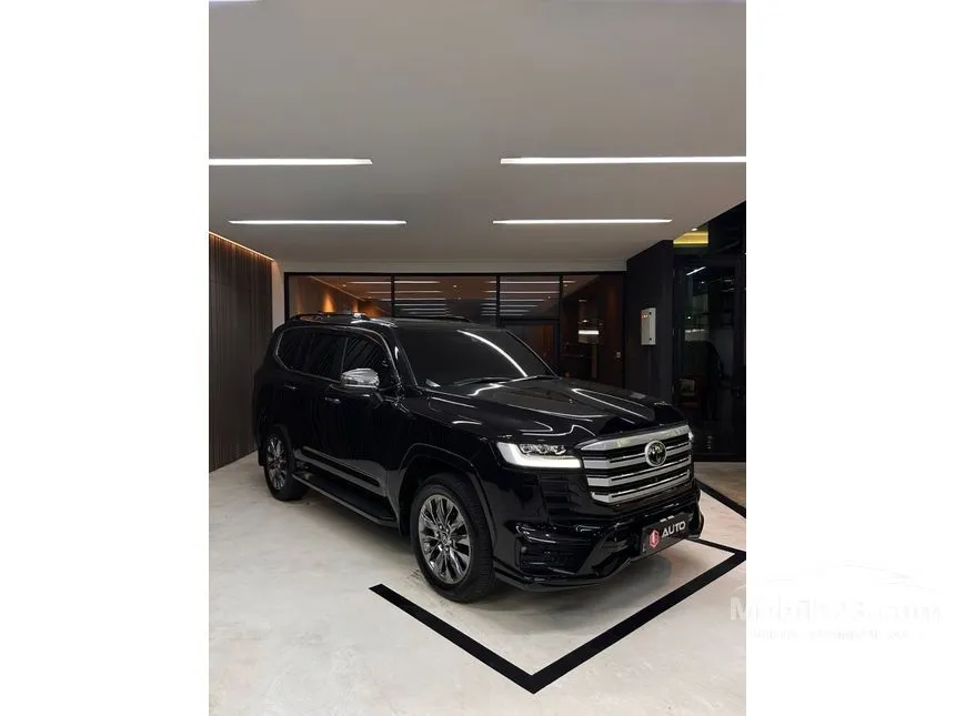 2024 Toyota Land Cruiser 300 VX-R SUV