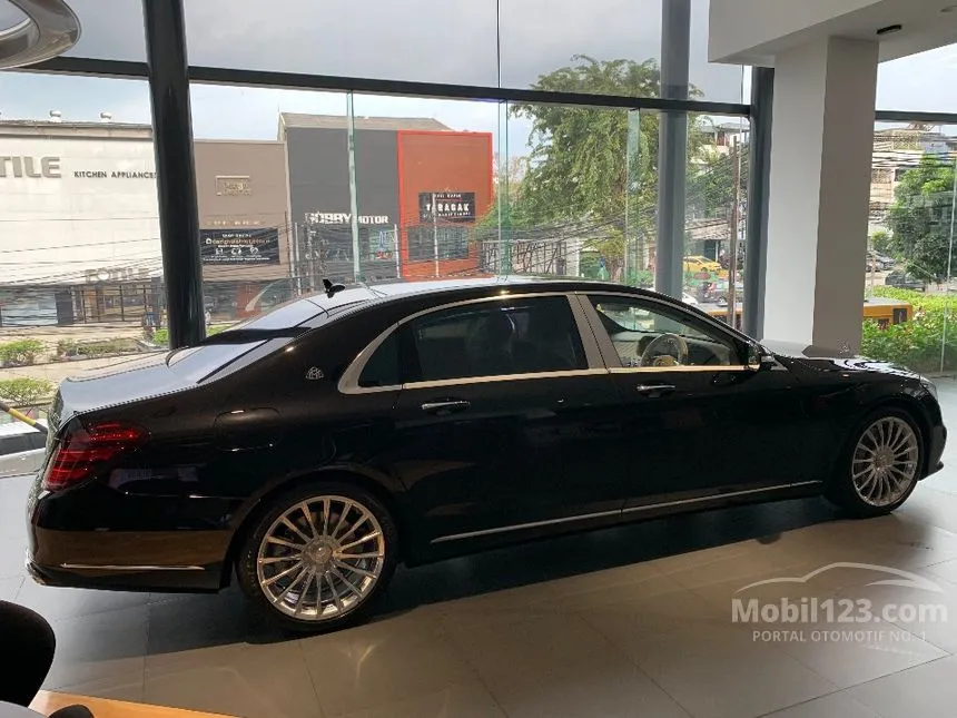 2020 Mercedes-Benz Mercedes-Maybach S560 Sedan