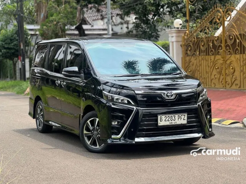 2019 Toyota Voxy MPV