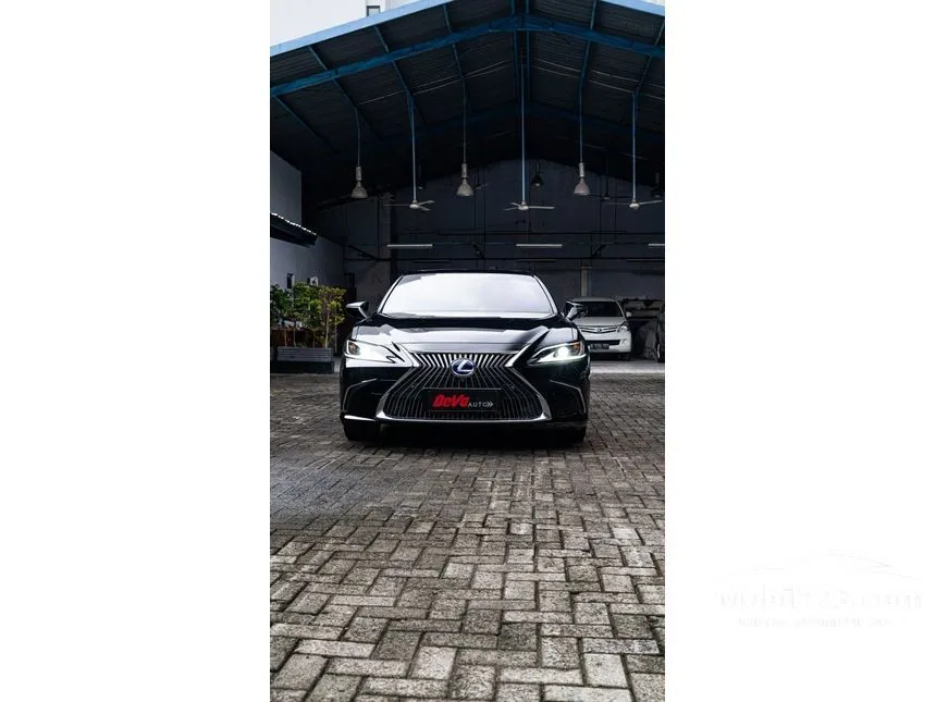 Jual Mobil Lexus ES300h 2020 Ultra Luxury 2.5 di DKI Jakarta Automatic Sedan Hitam Rp 850.000.000