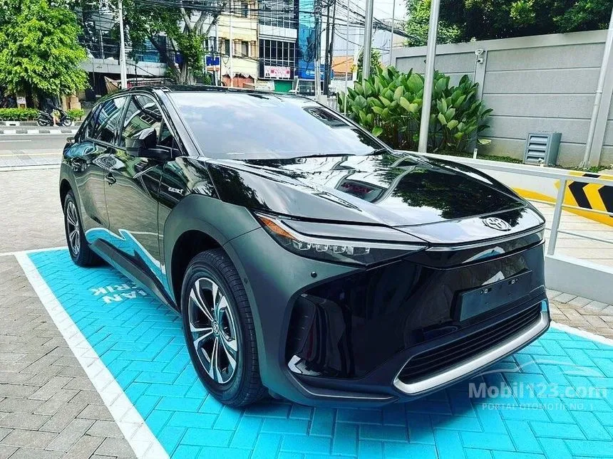 Jual Mobil Toyota BZ4X 2023 di DKI Jakarta Automatic Wagon Hitam Rp 1 ...