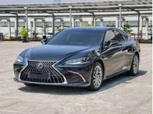 2024 Lexus ES 300h 2.5 Ultra Luxury Sedan, LOW KM 7 RIBU, ANTIK SEPERTI BARU, ES300H ULTRA LUXURY HYBRID HEV, NIK 2024, 2025