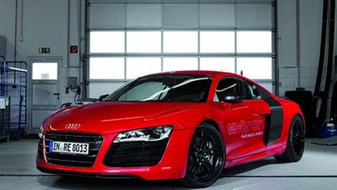 Audi R8 Plug-In Hybrid Siap Jegal Lamborghini Asterion