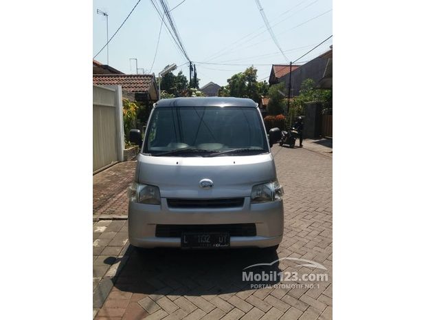 Daihatsu Gran  Max  Mobil  Bekas  Baru  dijual  di Surabaya  