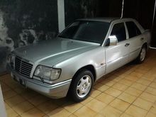 1996 Mercedes-Benz E320 3.2 W124 3.2 L6 Manual Sedan
