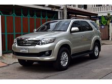 2013 Toyota Fortuner 2.7 (ปี 12-15) V SUV AT