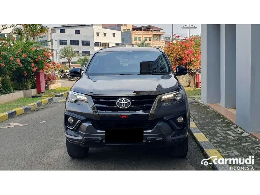 2020 Toyota Fortuner VRZ TRD 4X2 SUV