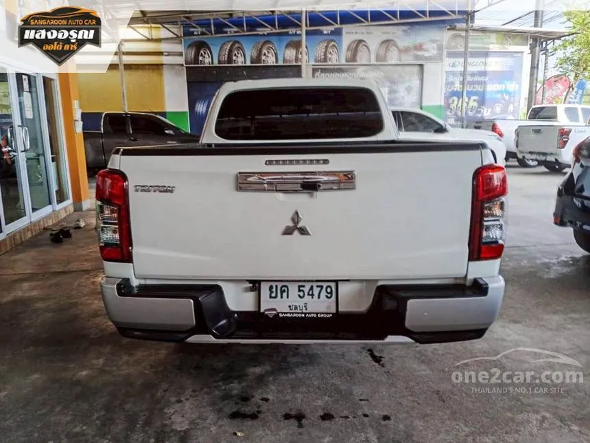 2020 Mitsubishi TRITON GLX Mega Cab Pickup