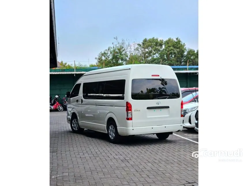 2024 Toyota Hiace Commuter Van Wagon