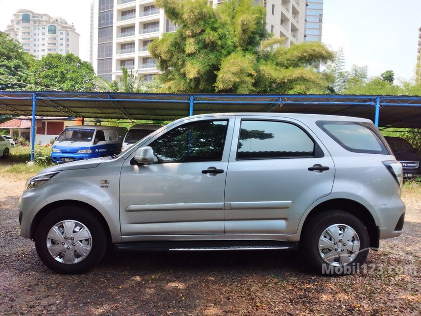 Jual Mobil Daihatsu Terios 2015 EXTRA X 1.5 di DKI Jakarta Automatic