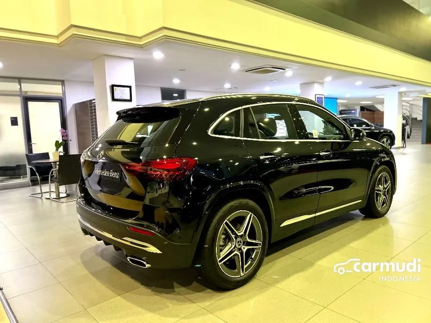 2024 Mercedes-Benz GLA200 AMG Line SUV