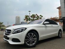Harga Corona Mercedes Benz C200 Avantgarde 2017 W205 White On Black TDP225JT