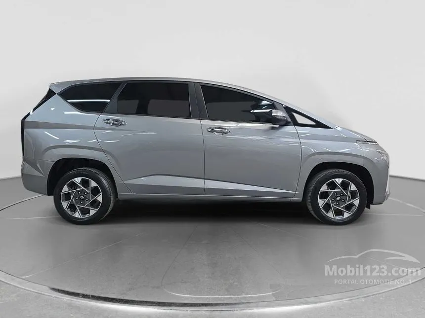 2023 Hyundai Stargazer Prime MPV