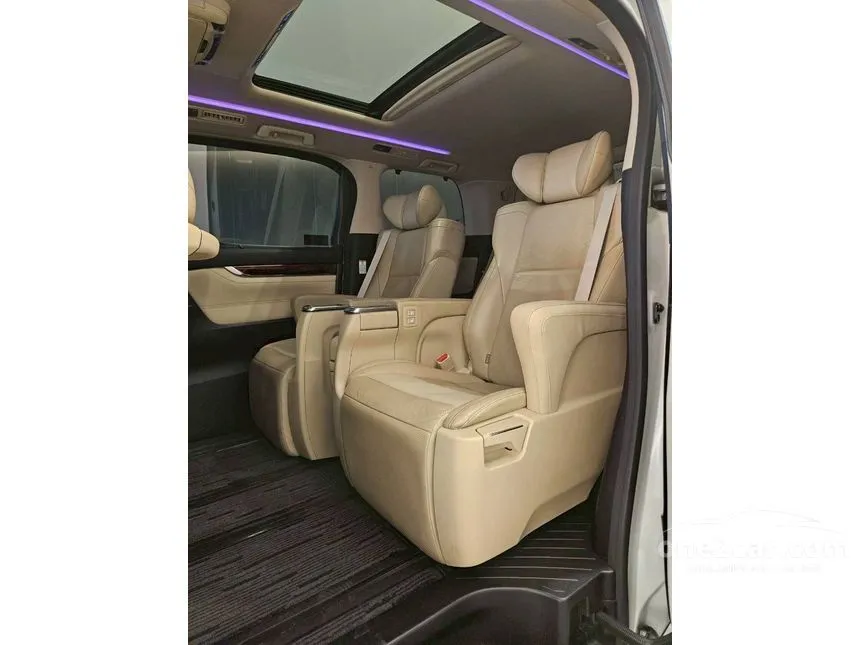 2015 Toyota ALPHARD HV Van