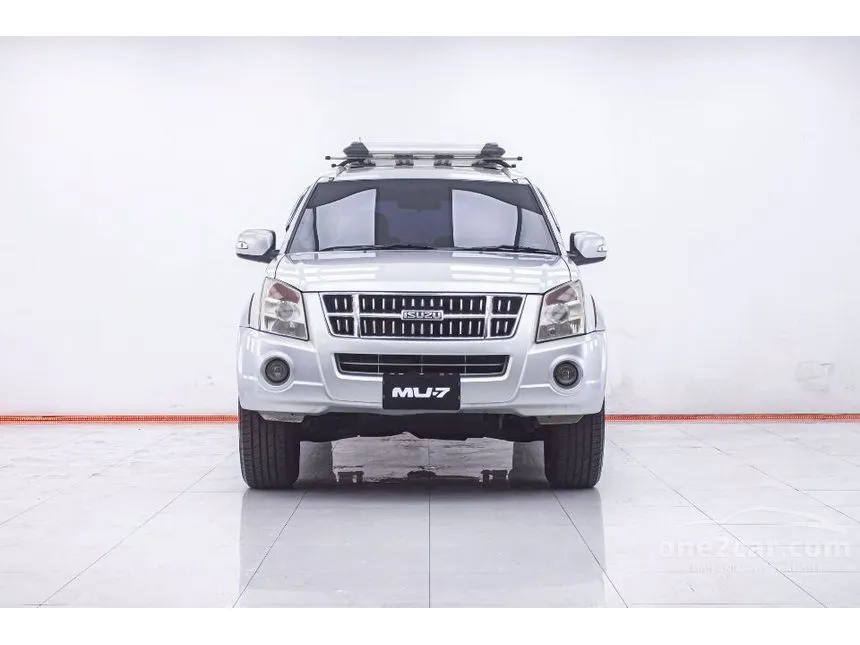 2007 Isuzu MU-7 SUV