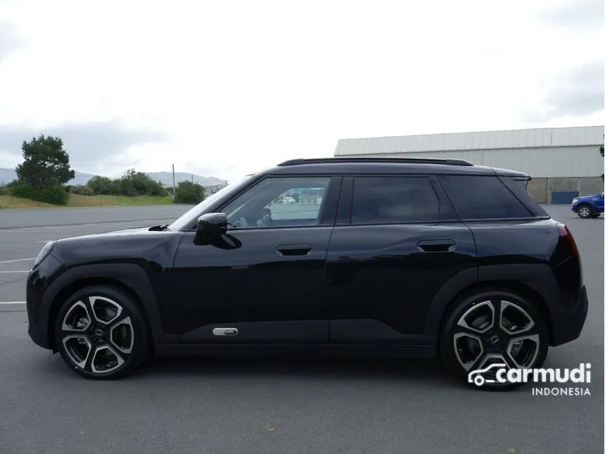 2025 MINI Aceman SE Hatchback