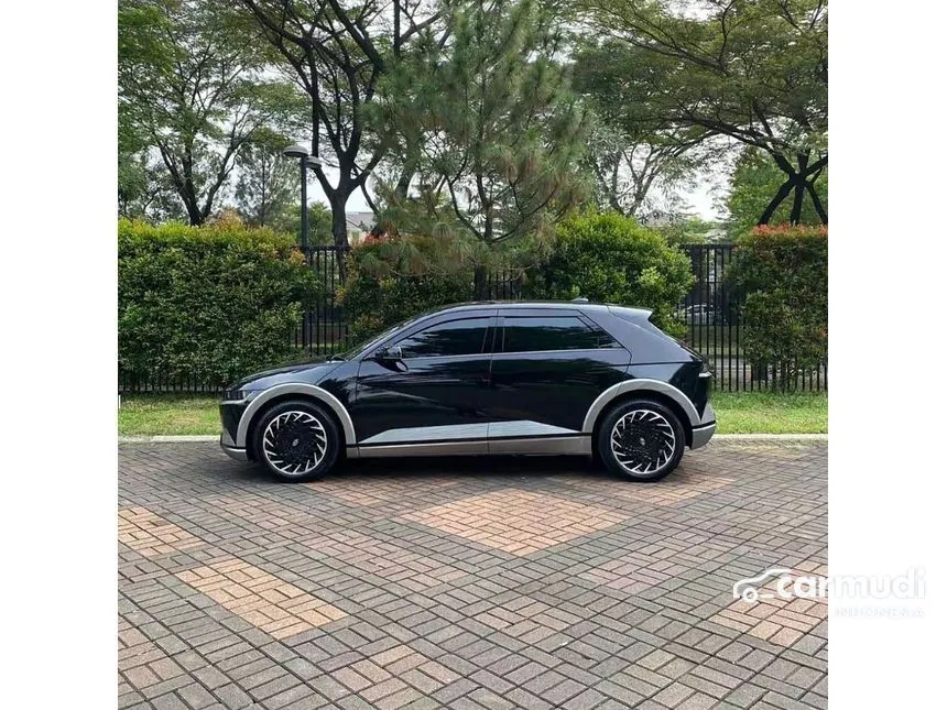 2025 Hyundai IONIQ 5 Signature Long Range SUV