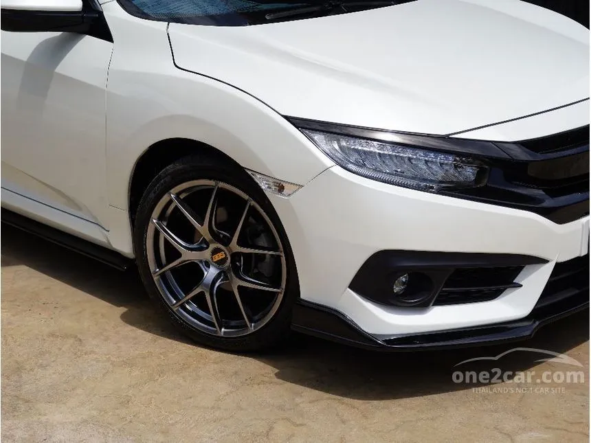 2017 Honda CIVIC Turbo RS Sedan